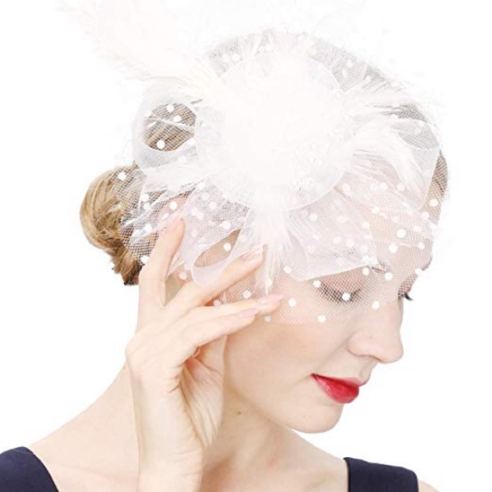 Flower/feather fascinator with lace gloves
